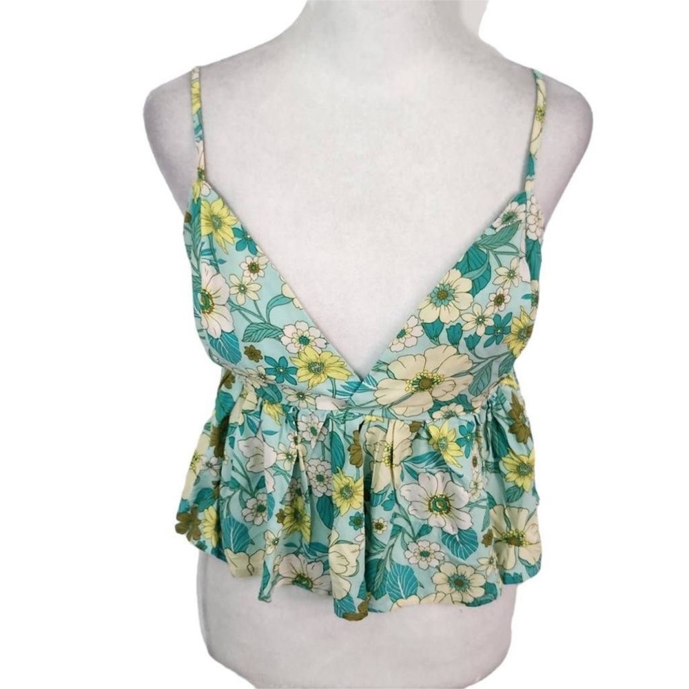 ❤️❤️ Passport Turquoise Floral Crop top ❤️❤️size X-LARGE